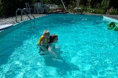 Hannah and Leslie in the pool
