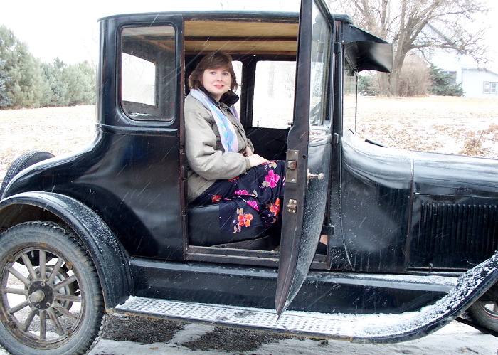 Leslie in Dad's "new" car