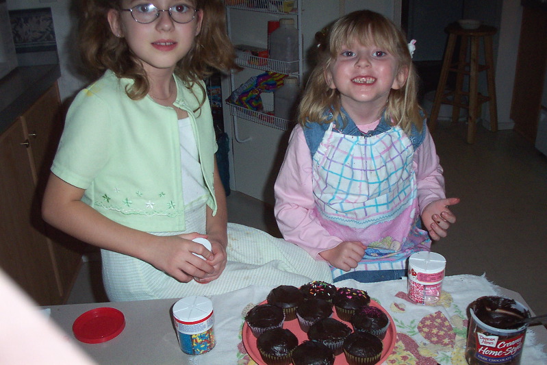 Holly & Hannah