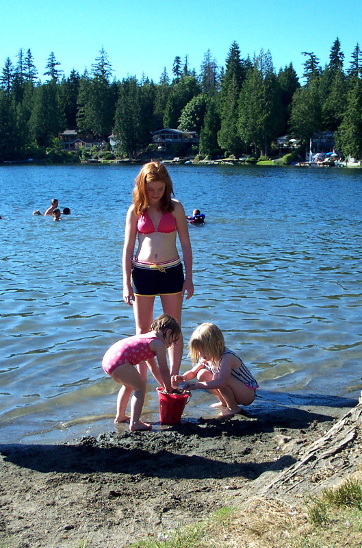 Lora and Hannah and ?