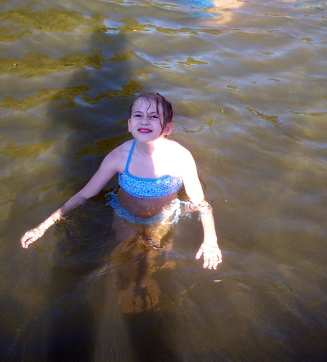 Holly in dad's shadow